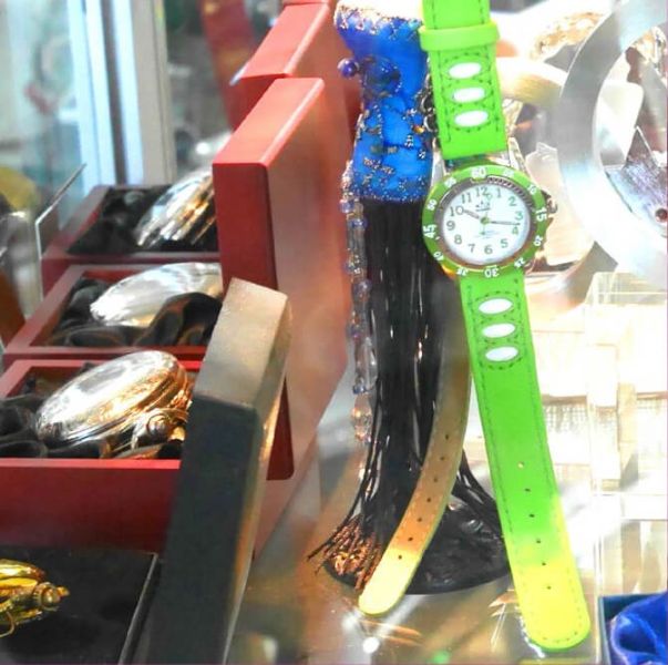 Clocks & Watches Clocks & Watches